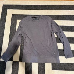 On Running crewneck sweatshirt size L